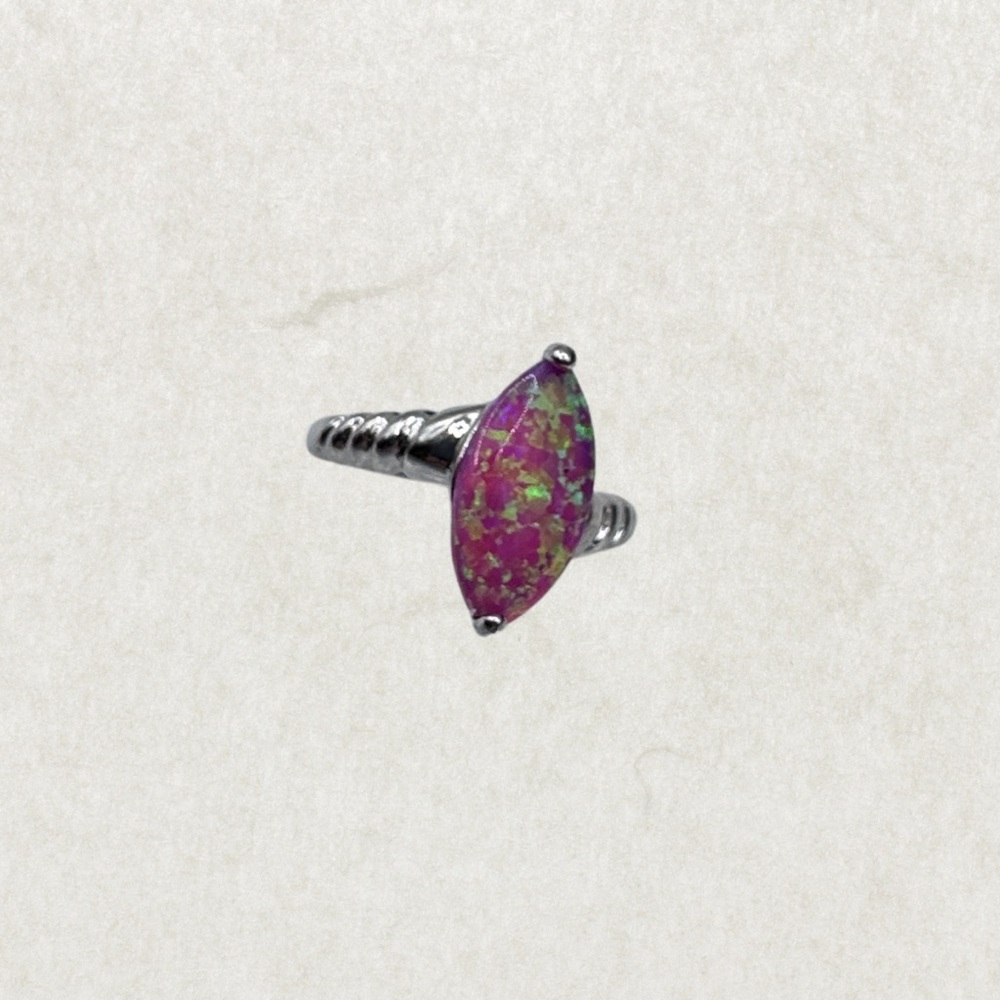 Sterling Silver Opal Ring, Size 7 – Color-Changing, Like New